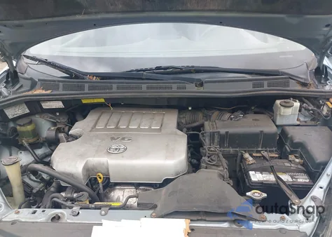 2008 Toyota Sienna Xle z USA, uszkodzony, nr VIN 5TDZK22C38S117648